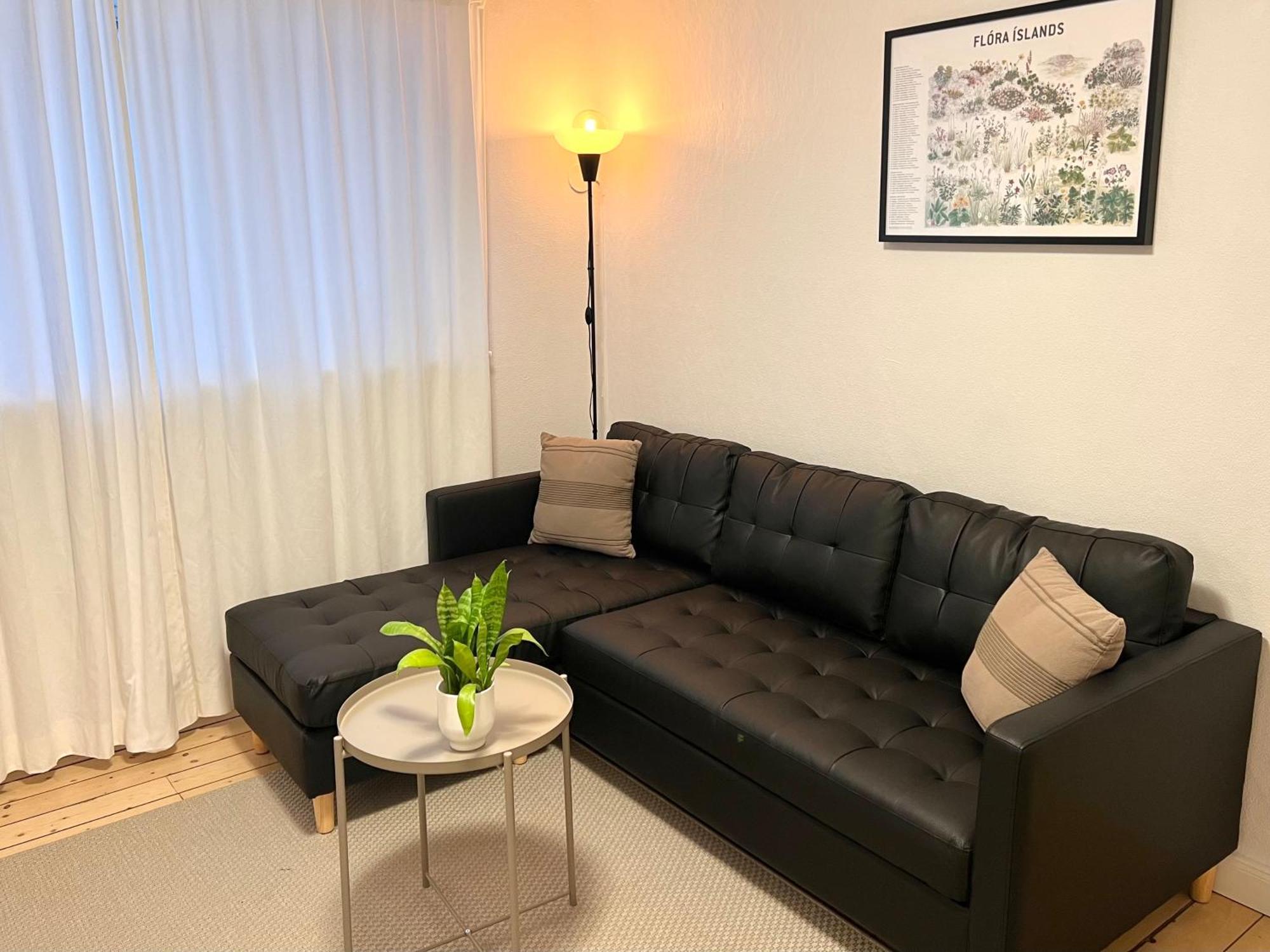 105 Apartment *